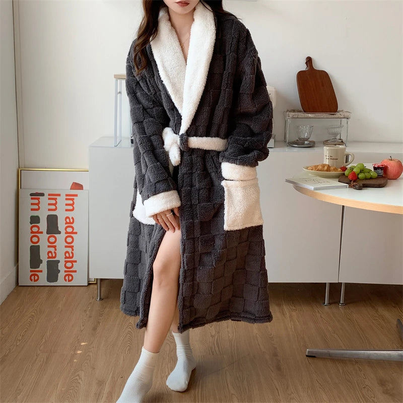 Damen Schalkragen-Morgenmantel - Strukturierte Robe mit Taschen