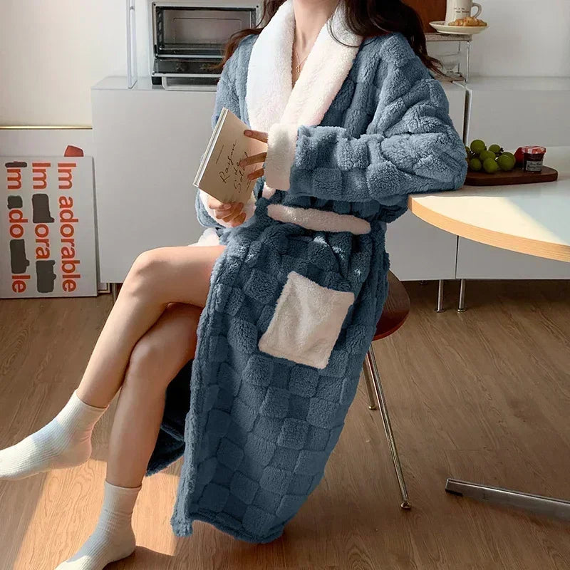 Damen Schalkragen-Morgenmantel - Strukturierte Robe mit Taschen