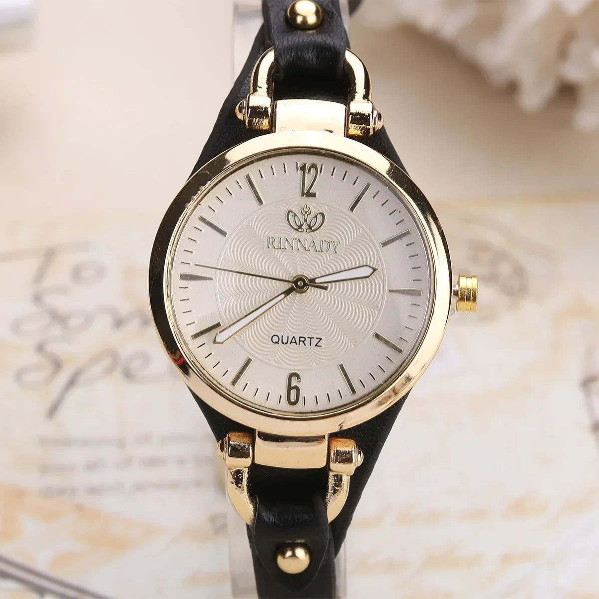 Damen Vintage Style Uhr - Zweifarbig mit Verstellbarem Band