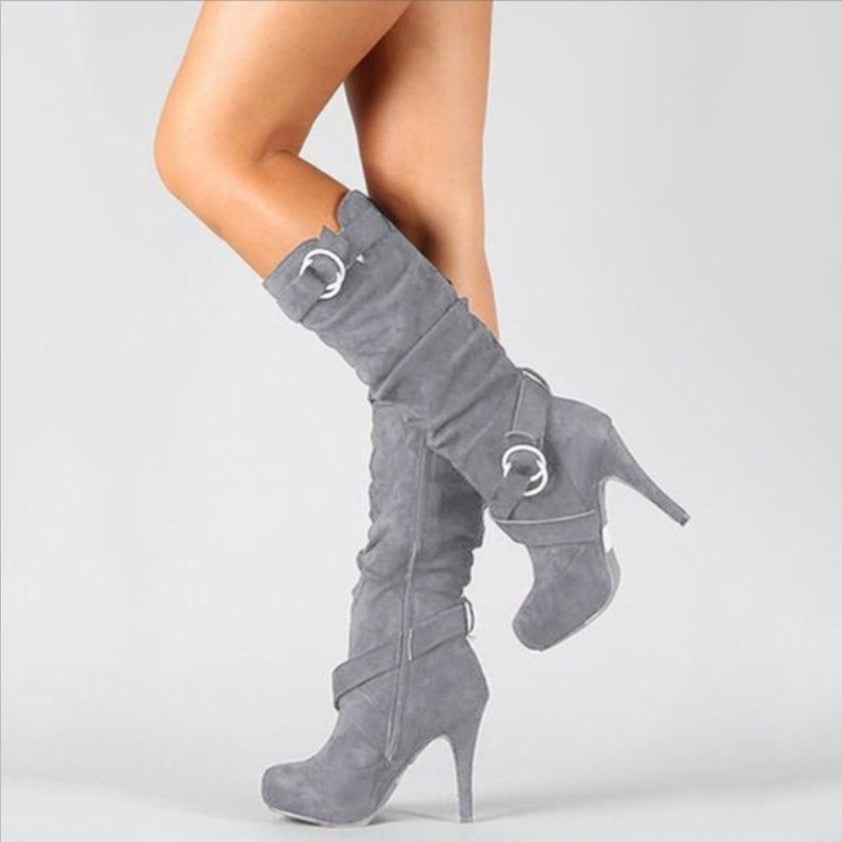 Damen Kniehohe Stiefel mit Stilettoabsatz - Raffung mit Schnallenriemen