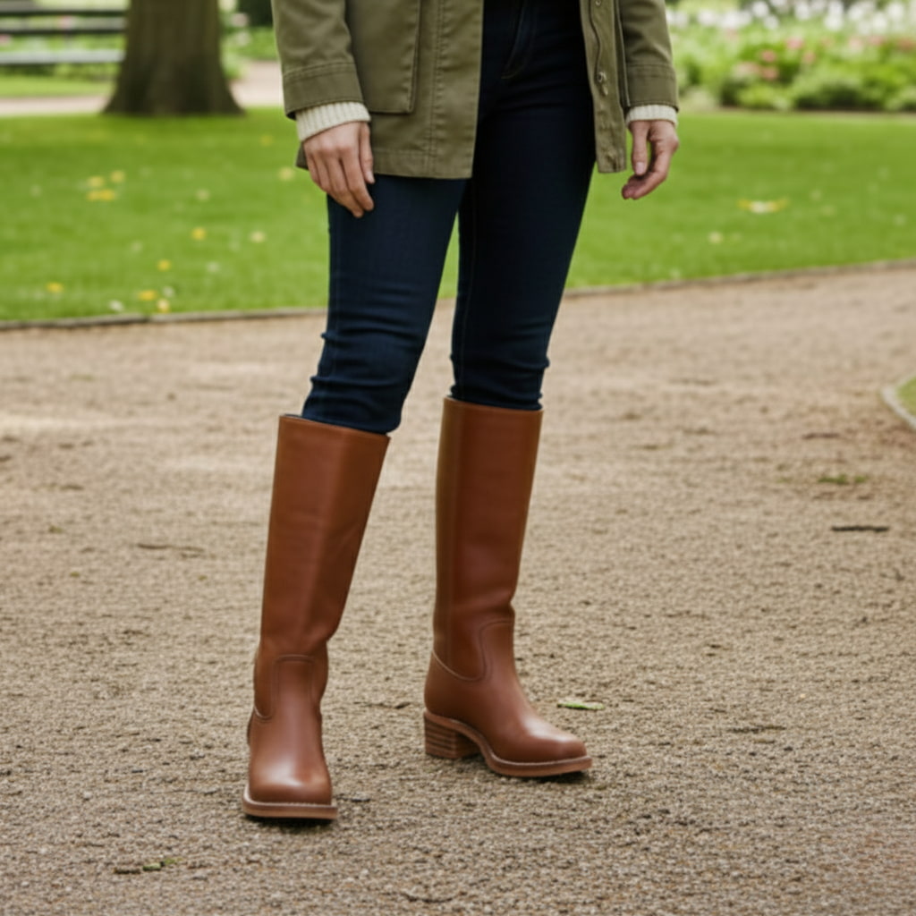 Damen Kniehohe Stiefel - Schlupfstil mit Spitzer Zehenpartie