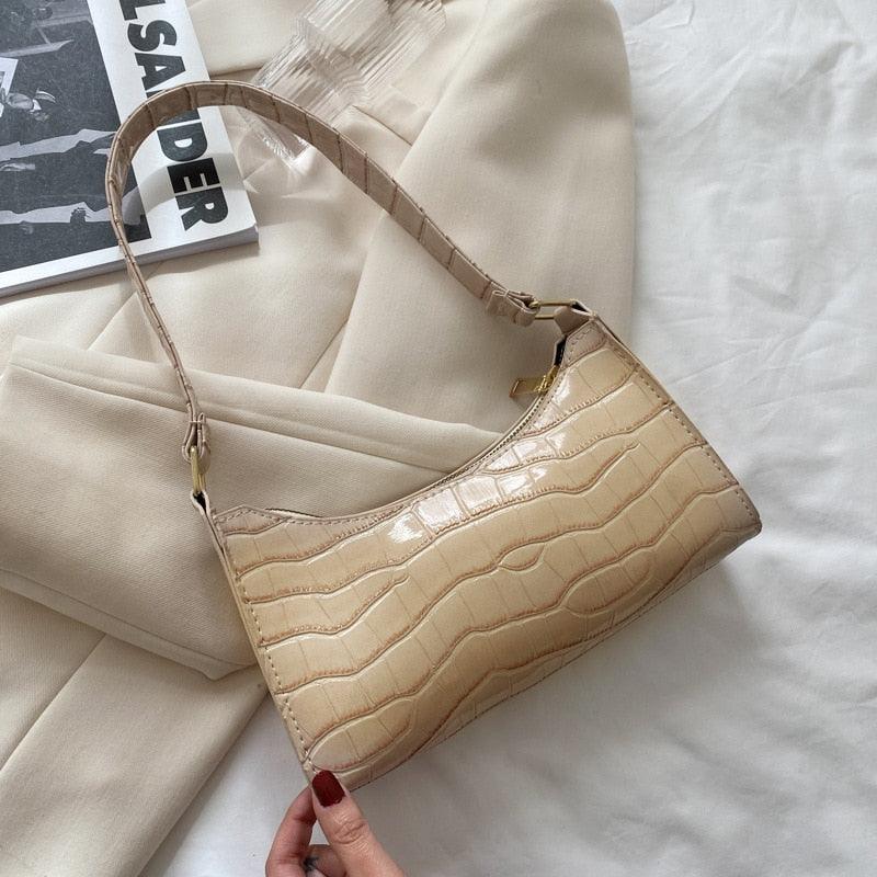 Damen Handtasche mit Krokodilmuster – Accessoire für jeden Tag