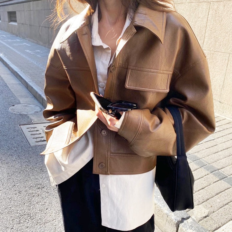 Damen Braune Jacke Mit Knöpfen - Cropped Fit Mit Taschen