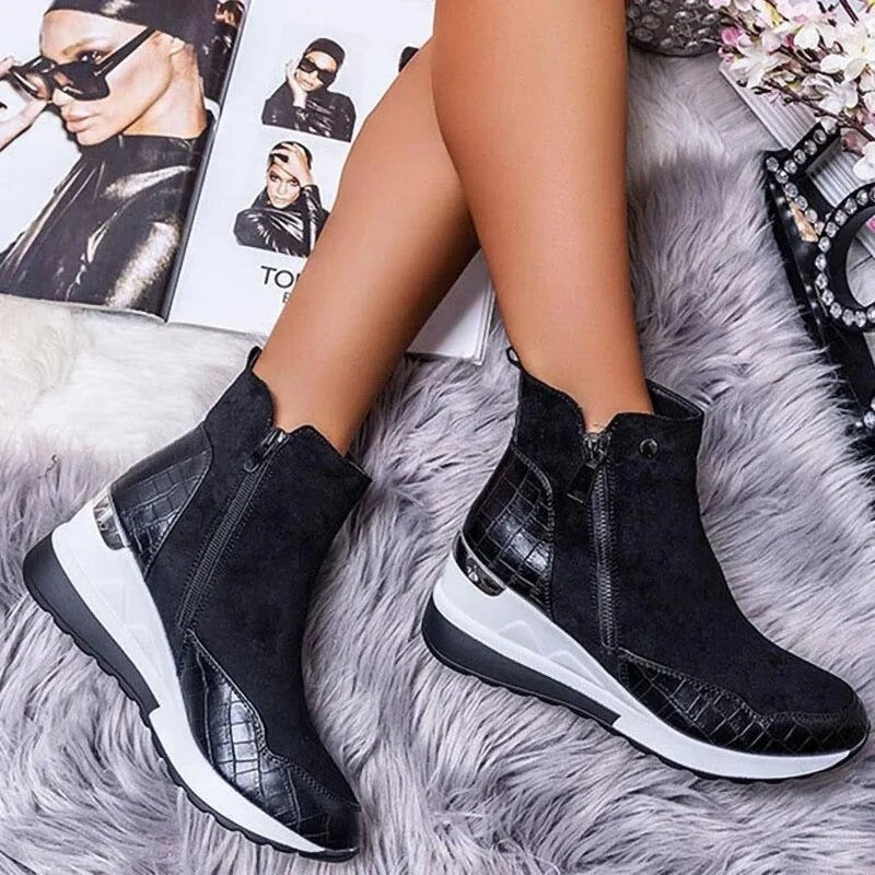 Damen Plateau-Stiefeletten - Keilabsatz & Seitlicher Reißverschluss