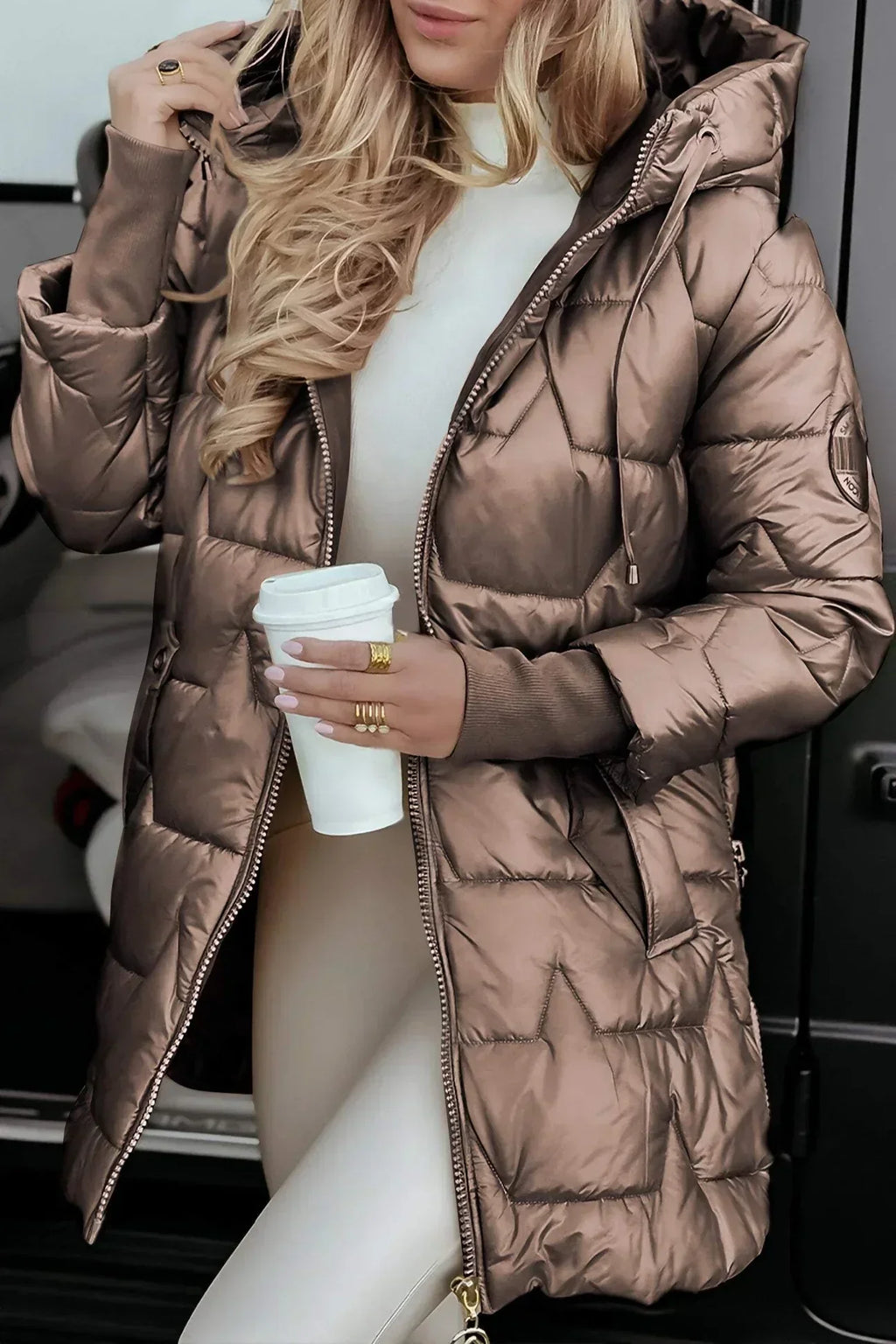 Damen Lange Winter-Steppjacke – Warm Gefüttert mit Kapuze