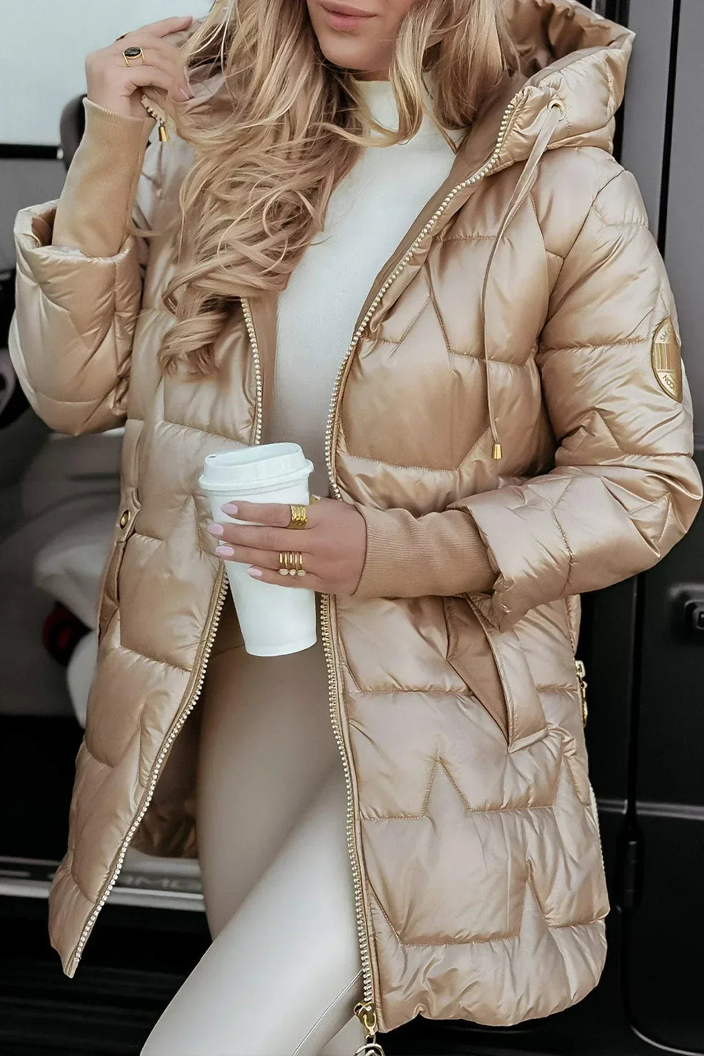 Damen Lange Winter-Steppjacke – Warm Gefüttert mit Kapuze