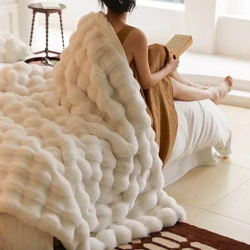 Flauschige Überwurfdecke - Weiche Blasenstruktur